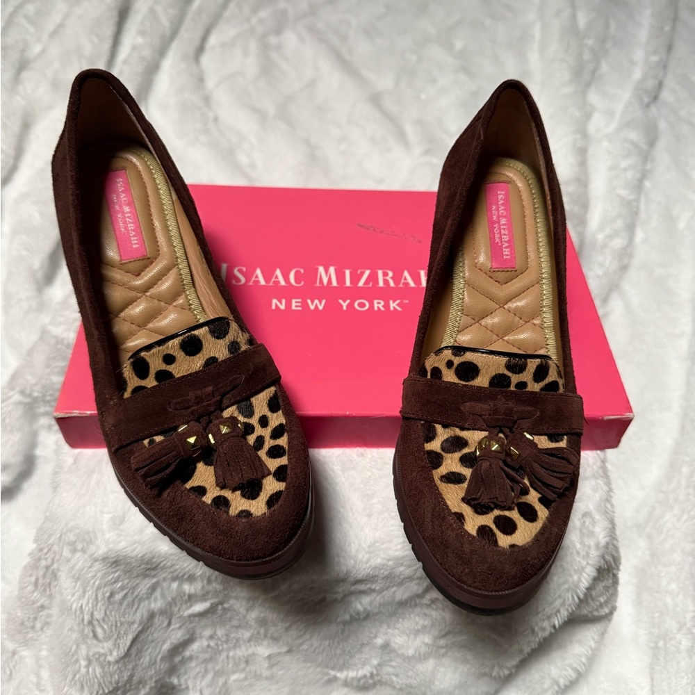 Isaac Mizrahi Women's Brown and Leopard Tassel Loafers